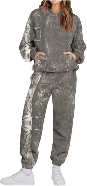 Camo Sweatsuits for Women Set 2 Piece Maple Leaf Print Oversized Sweatshirt Camo Hoodies Sweater Sweatpants Sets