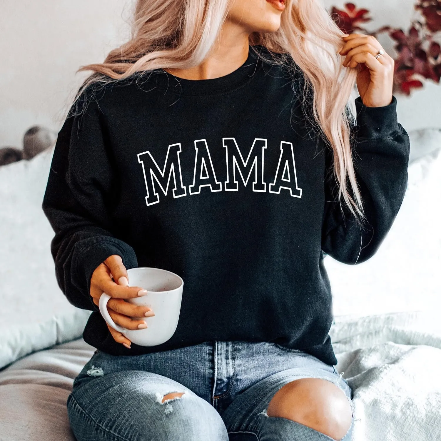 NAZENTI Embroidered Mama Sweatshirt, Mothers Day Sweatshirt Gifts for Mom Mama, Embroidered Crewneck Sweatshirt for Women