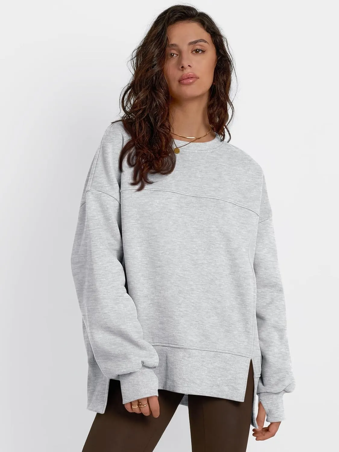 Trendy Queen Womens Side Slit Sweatshirts Casual Oversized Crewneck Long Sleeve Pullover Fall Fashion 2025