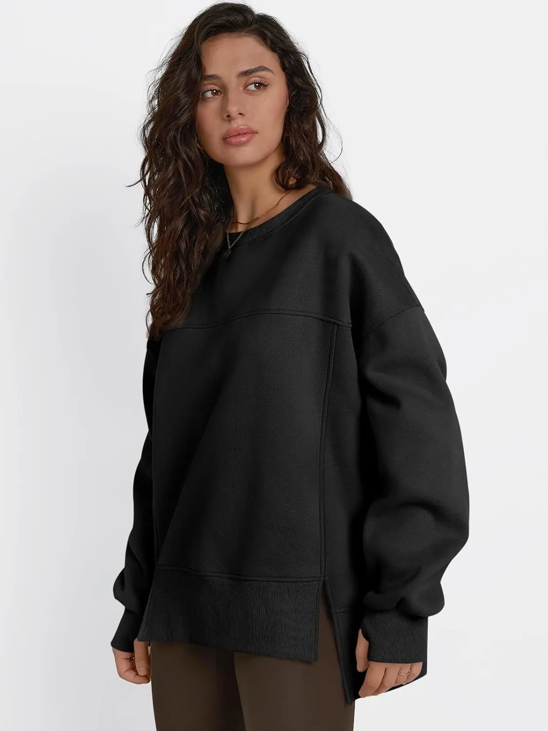 Trendy Queen Womens Side Slit Sweatshirts Casual Oversized Crewneck Long Sleeve Pullover Fall Fashion 2025
