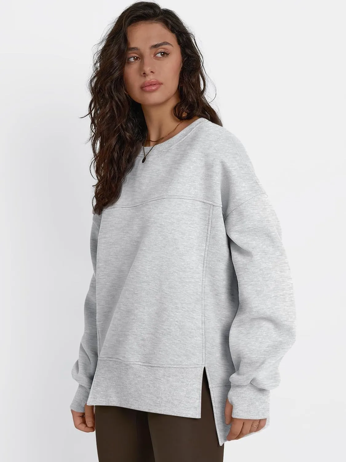 Trendy Queen Womens Side Slit Sweatshirts Casual Oversized Crewneck Long Sleeve Pullover Fall Fashion 2025