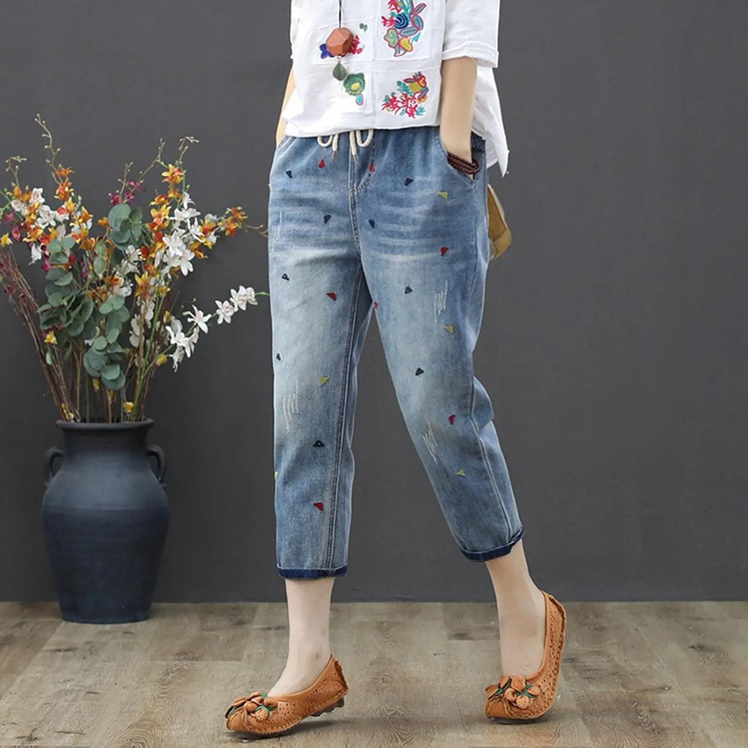Women's Floral Embroidered Denim Pants Wide Leg Baggy Barrel Jeans Tapered Bottom Trousers Straight Cropped Pants