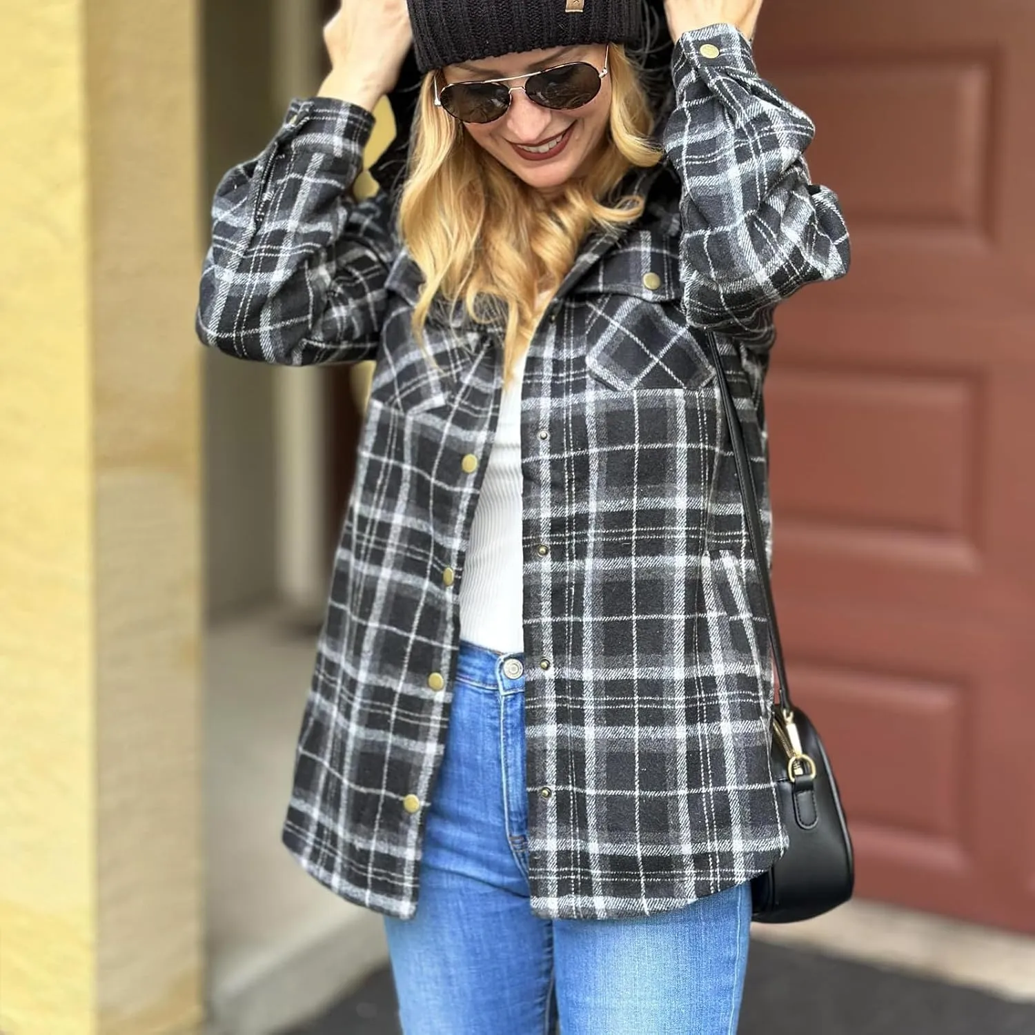 Women's Long Sleeve Plaid Sherpa Lined Hooded Jacket Warm Winter Outerwear With Pockets Stylish And Comfortable Coats